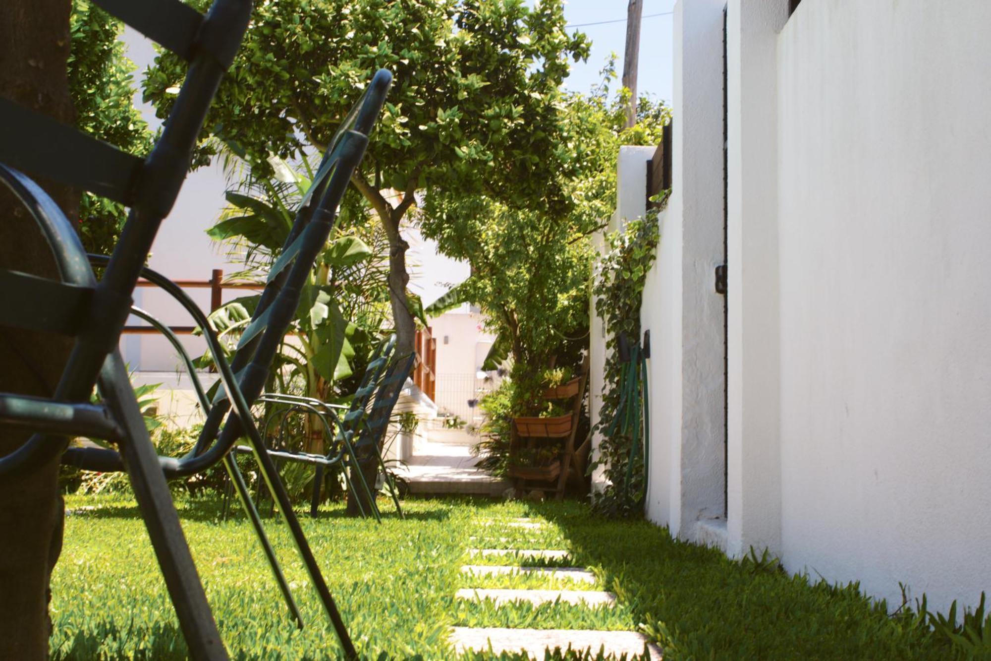 Vila Vale Guest House - Surf & Yoga Charneca  Exterior photo